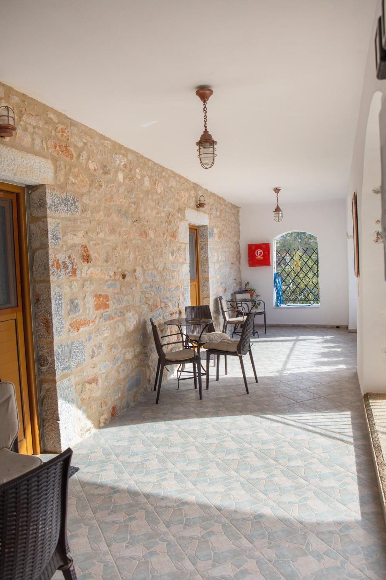 Traditional House Alepis In Areopolis Extérieur photo