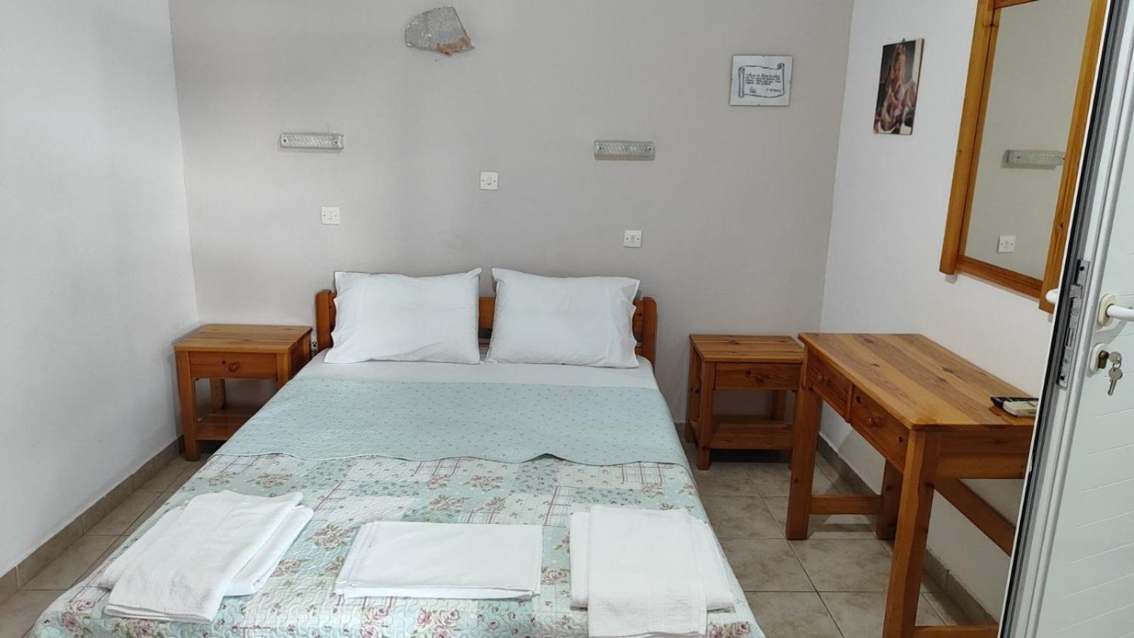 Traditional House Alepis In Areopolis Extérieur photo